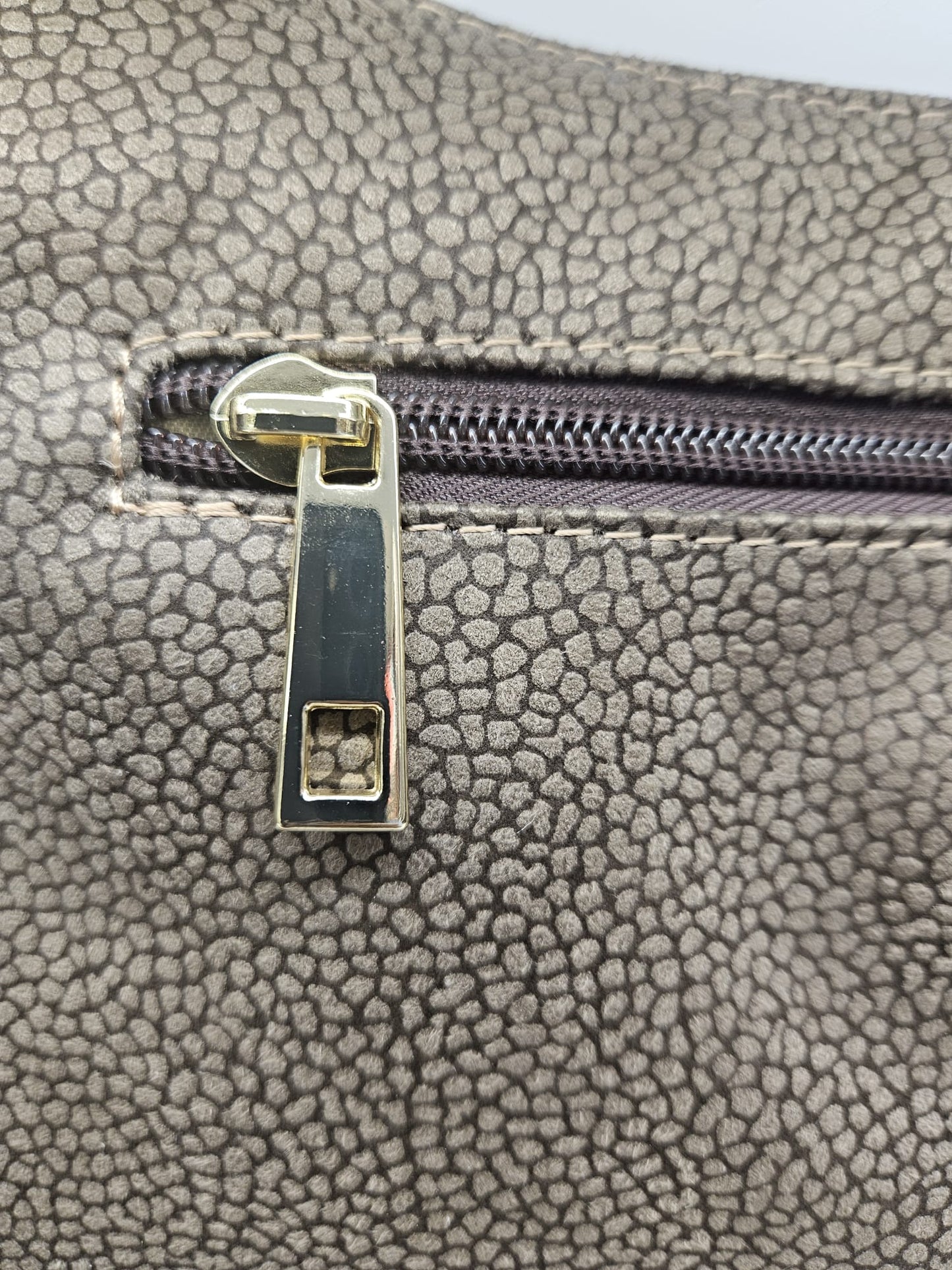 Borsa donna linea Simo in stampo &nbsp;tapiro con rifiniture in pelle di vitello