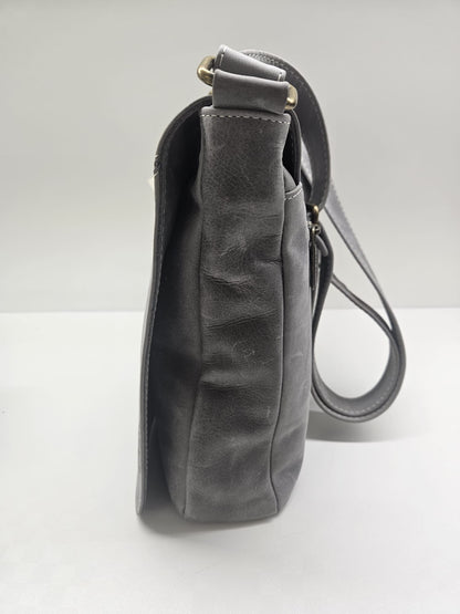 Borsello uomo in Nabuk Morbido al tatto.