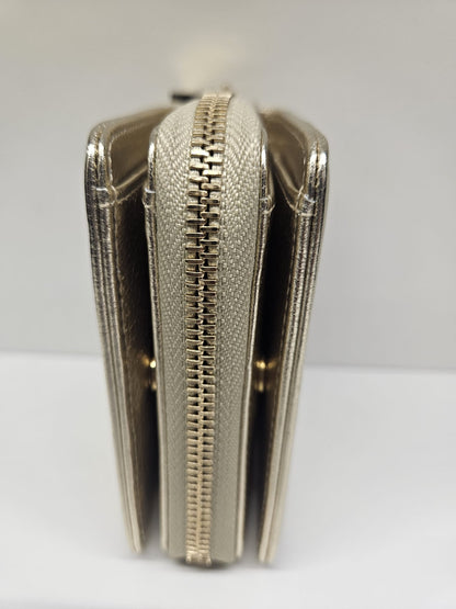 Portafoglio donna Nannini linea Wallis colore argento.