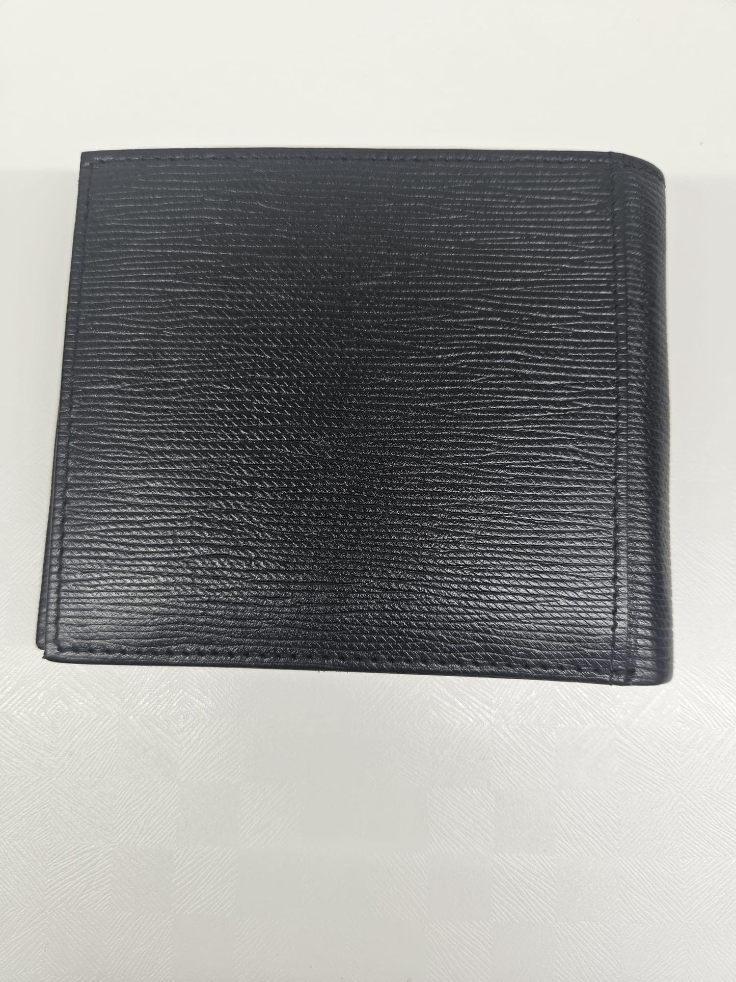 Portafoglio uomo harmontblaine bicolore in Pelle di vitello con stampo antigraffio.