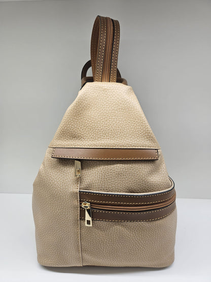 Zaino donna in tapiro con rifiniture in pelle vitello.