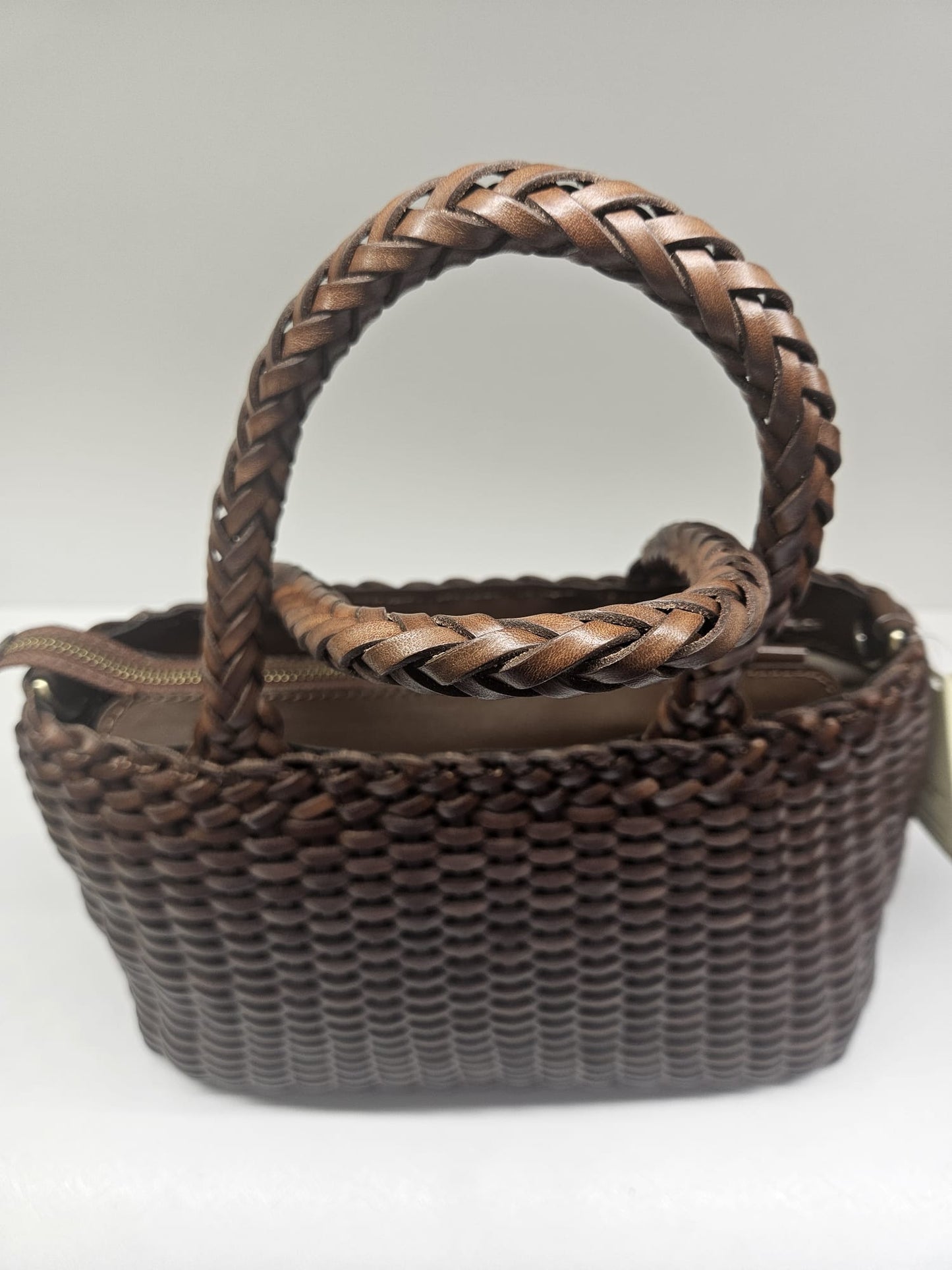 Borsa donna in pelle di vitello tutta intrecciata a mano