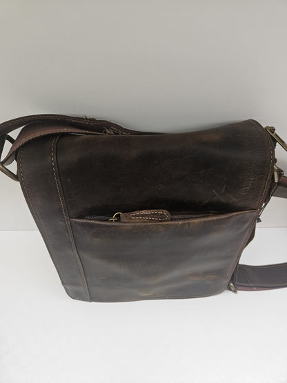 Borsello uomo in pelle toro ingrassata prodotto artigianale made in italy