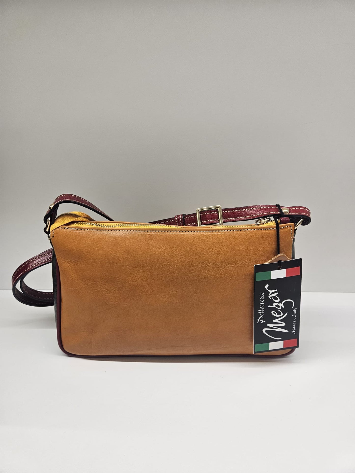 Borsa donna piccola multicolore in pelle " vacchetta" made in italy.