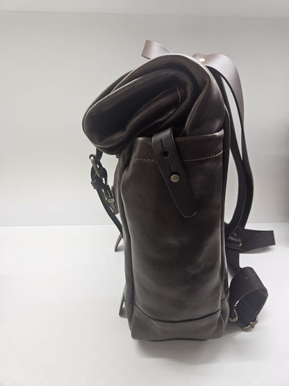 Zaino uomo Chiarugi in pelle vacchetta fatto a mano made in italy Firenze.