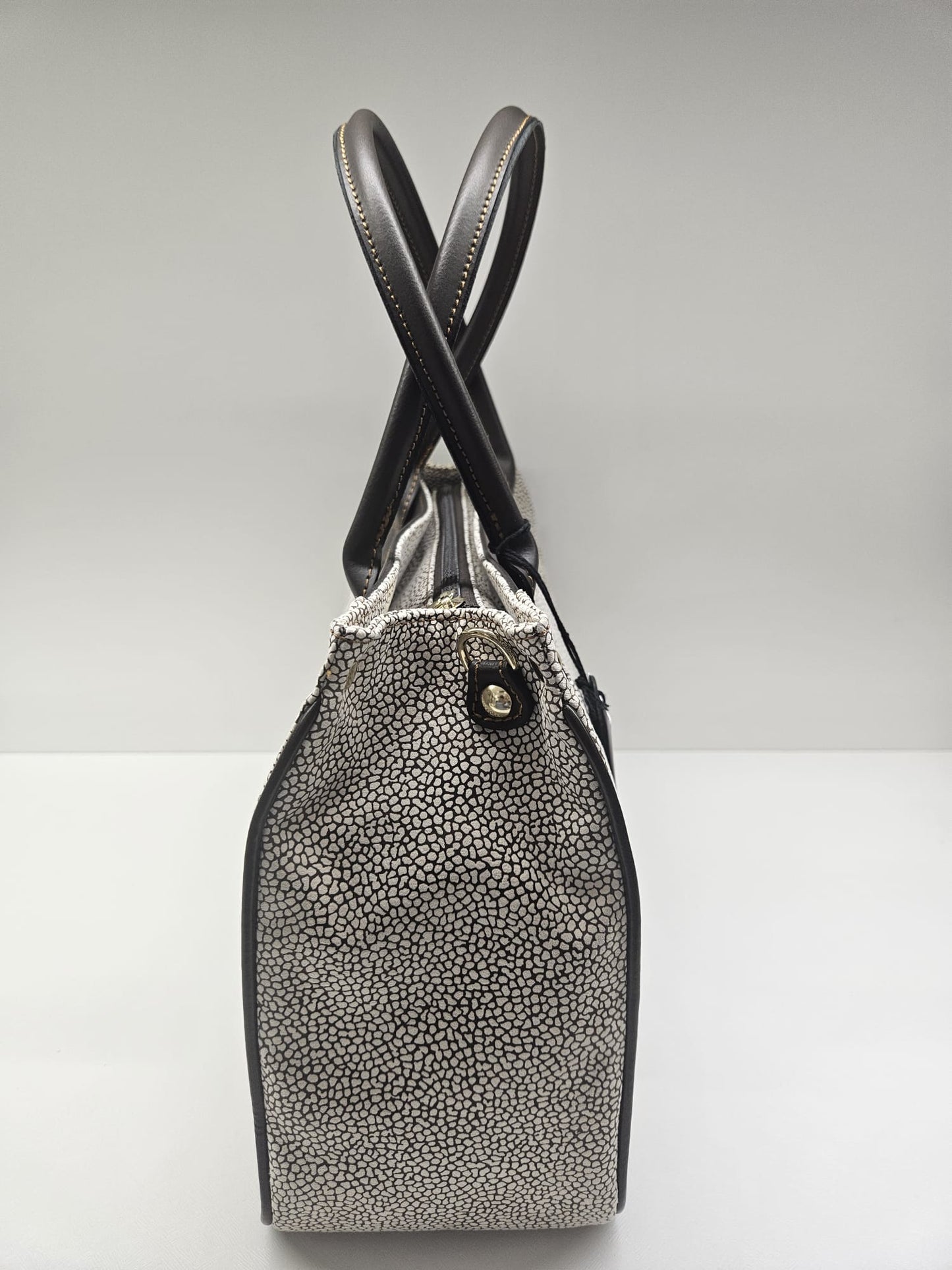 Borsa donna linea Simo in stampo &nbsp;tapiro con rifiniture in pelle di vitello