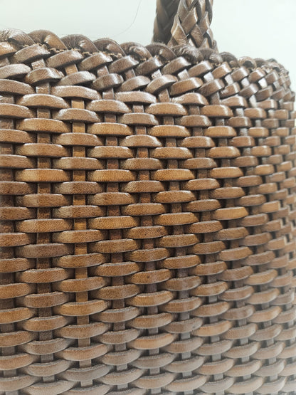 Borsa donna in pelle di vitello tutta intrecciata a mano