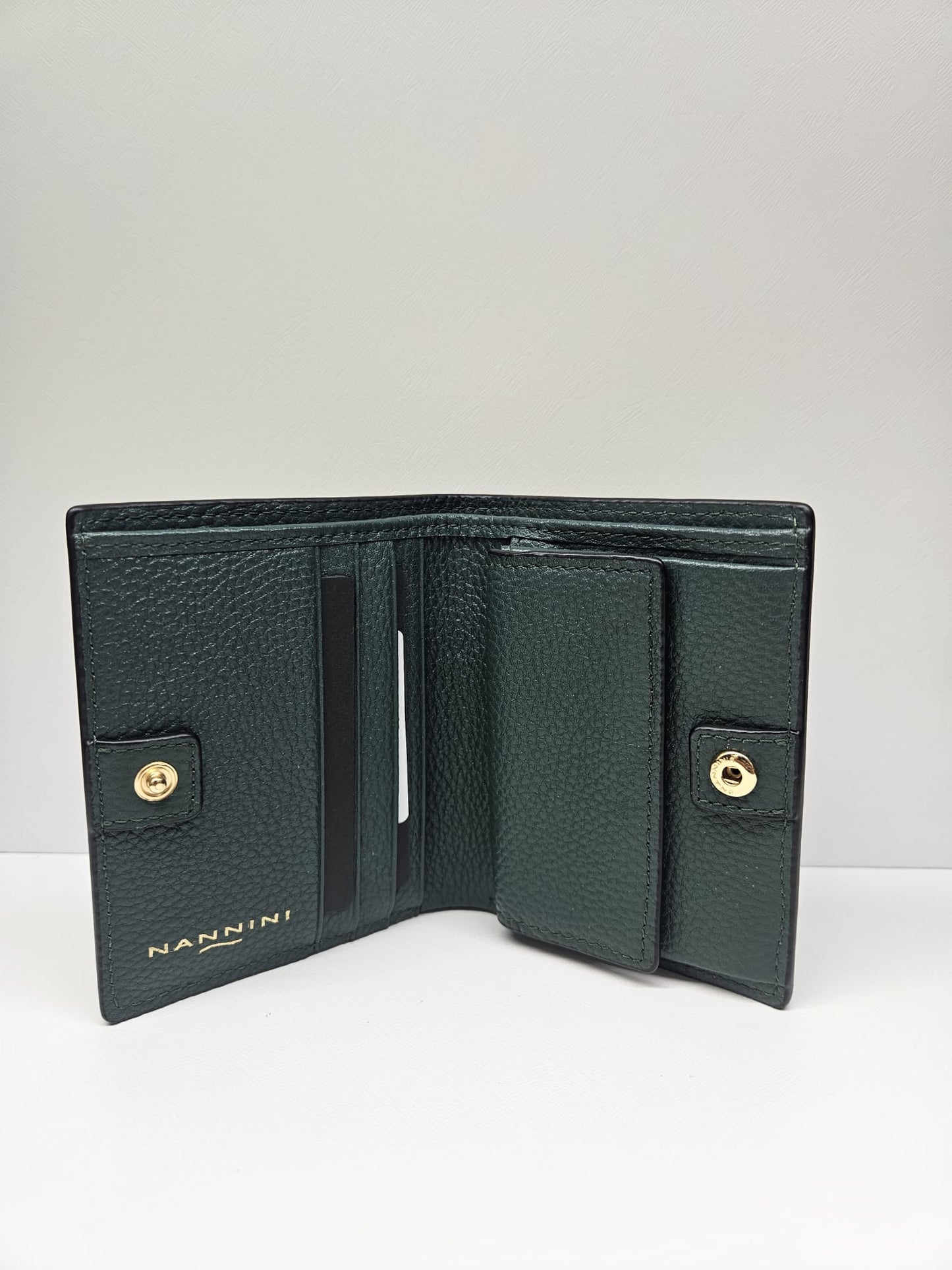 Portafoglio piccolo donna Nannini linea Wallis.